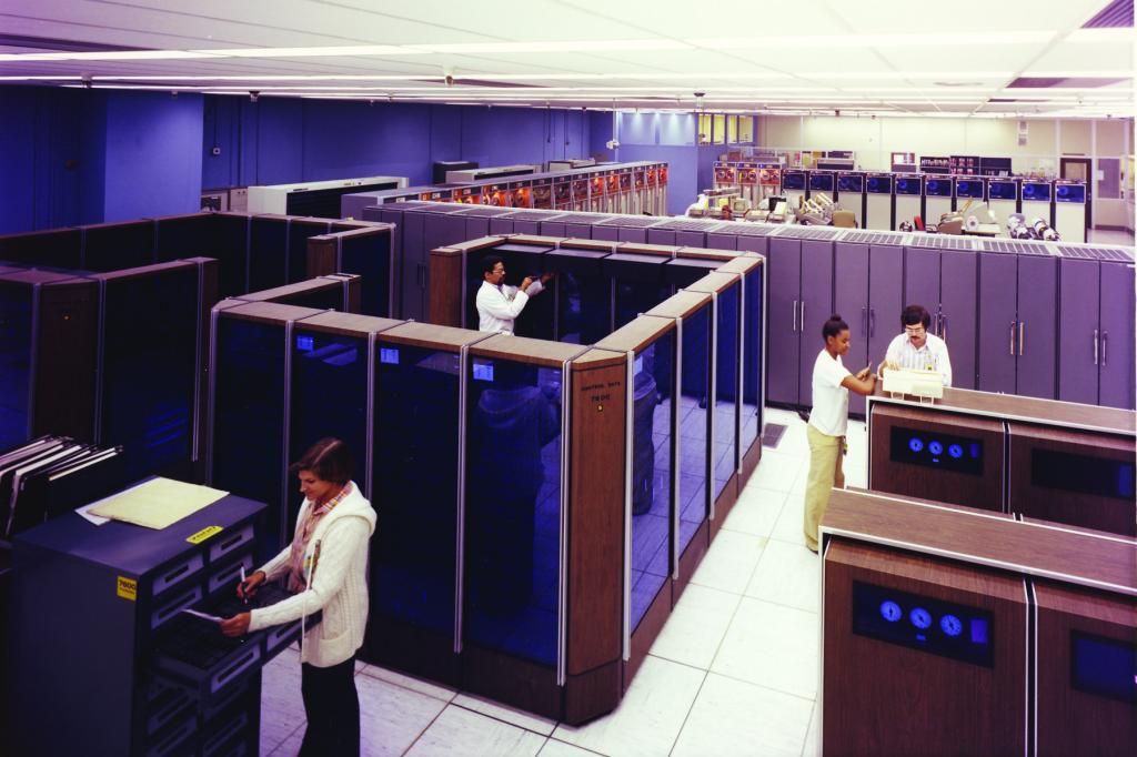 (cc) Lawrence Livermore National Laboratory's time-sharing system https://www.flickr.com/photos/llnl/3094299714/in/photostream/